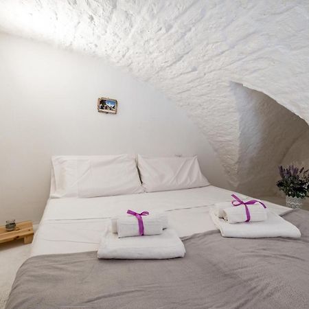 אוסטוני La Casa Nel Vico Pretty Apartment מראה חיצוני תמונה