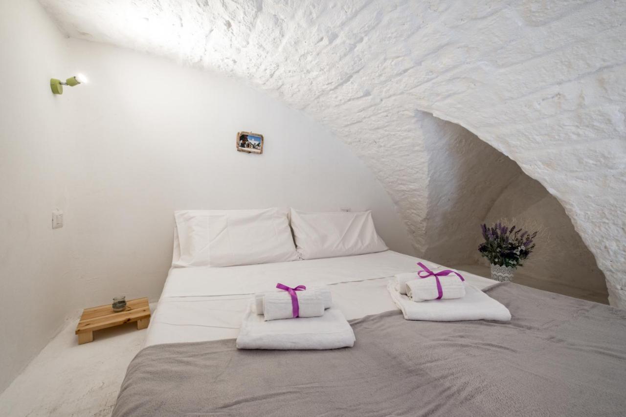 אוסטוני La Casa Nel Vico Pretty Apartment מראה חיצוני תמונה