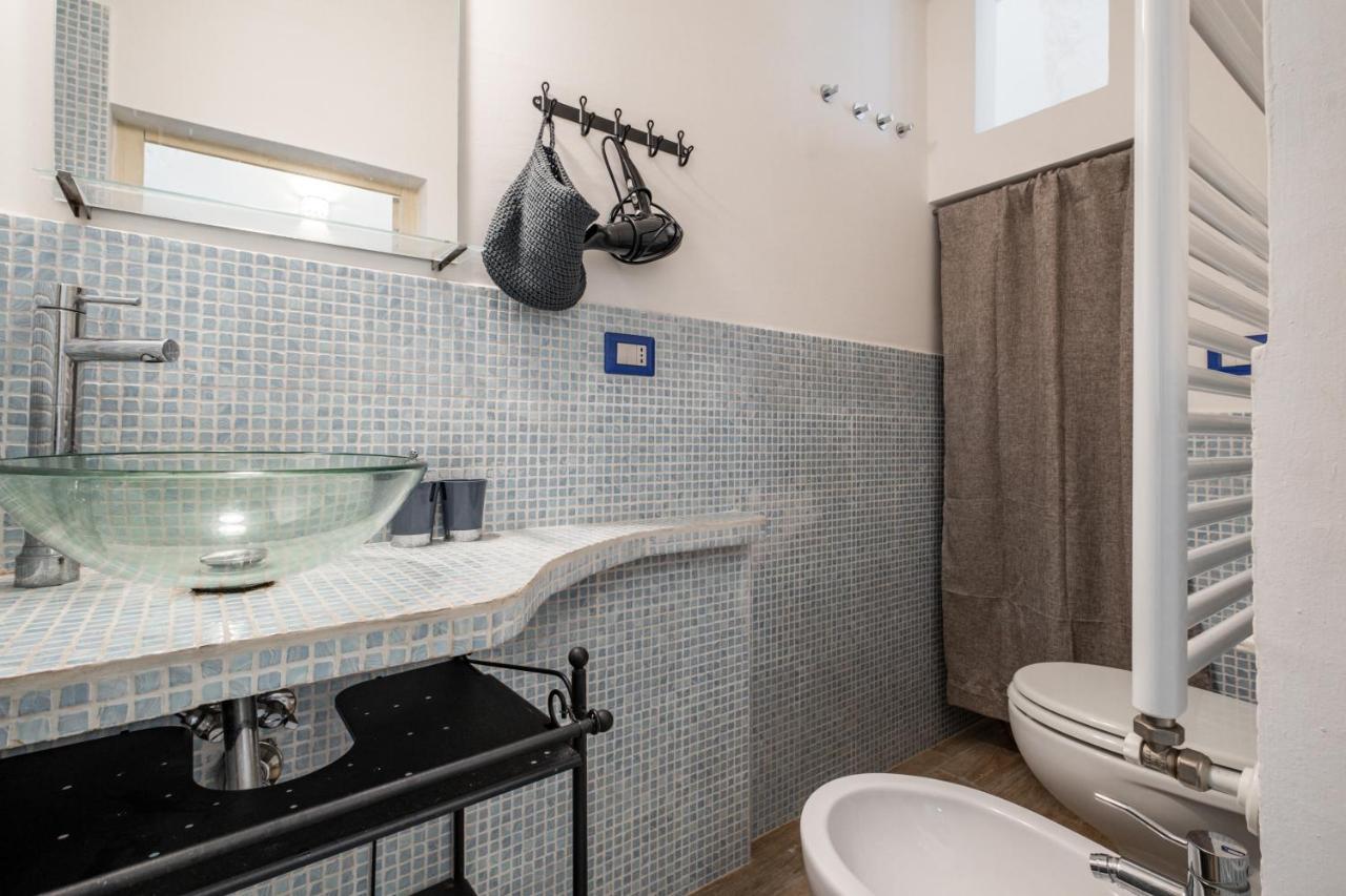 אוסטוני La Casa Nel Vico Pretty Apartment מראה חיצוני תמונה
