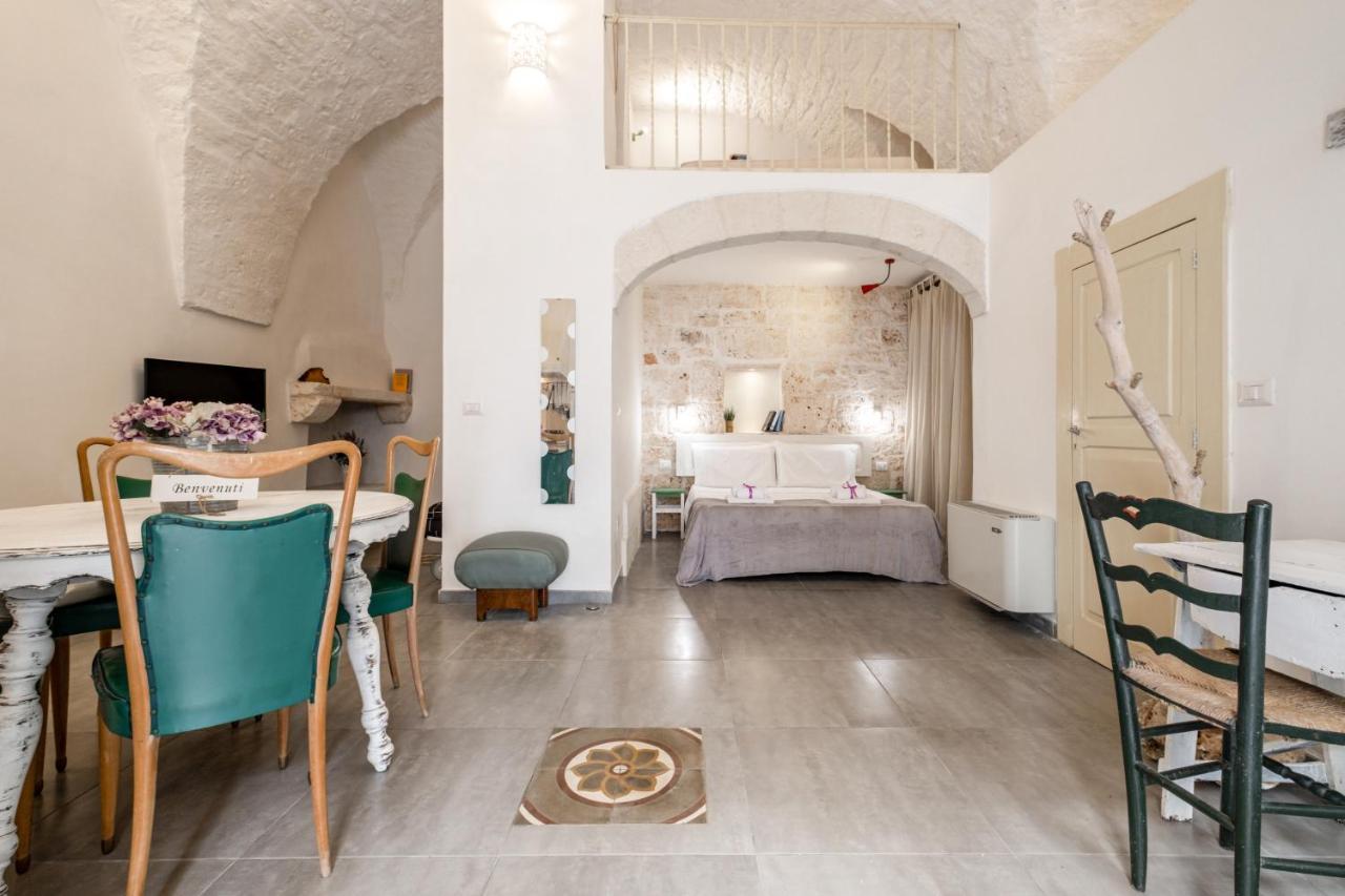 אוסטוני La Casa Nel Vico Pretty Apartment מראה חיצוני תמונה